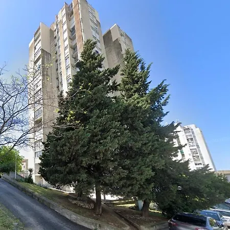 Tinel 3 Bdr Апартаменты *