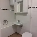 Tinel 3 Bdr Appartement *