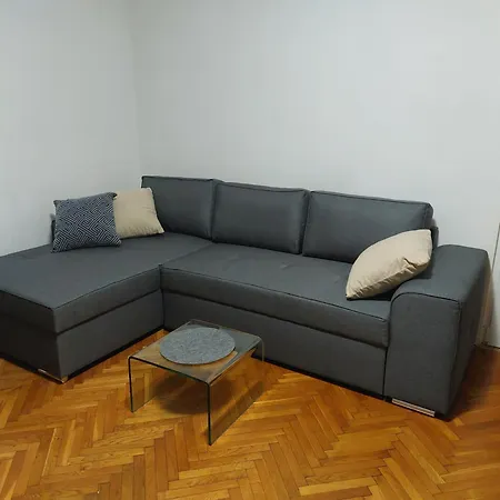 Tinel 3 Bdr Appartement